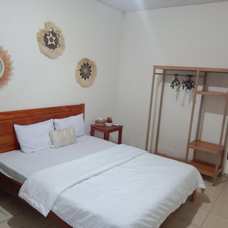 Yohana Cottage Tual Екстериор снимка
