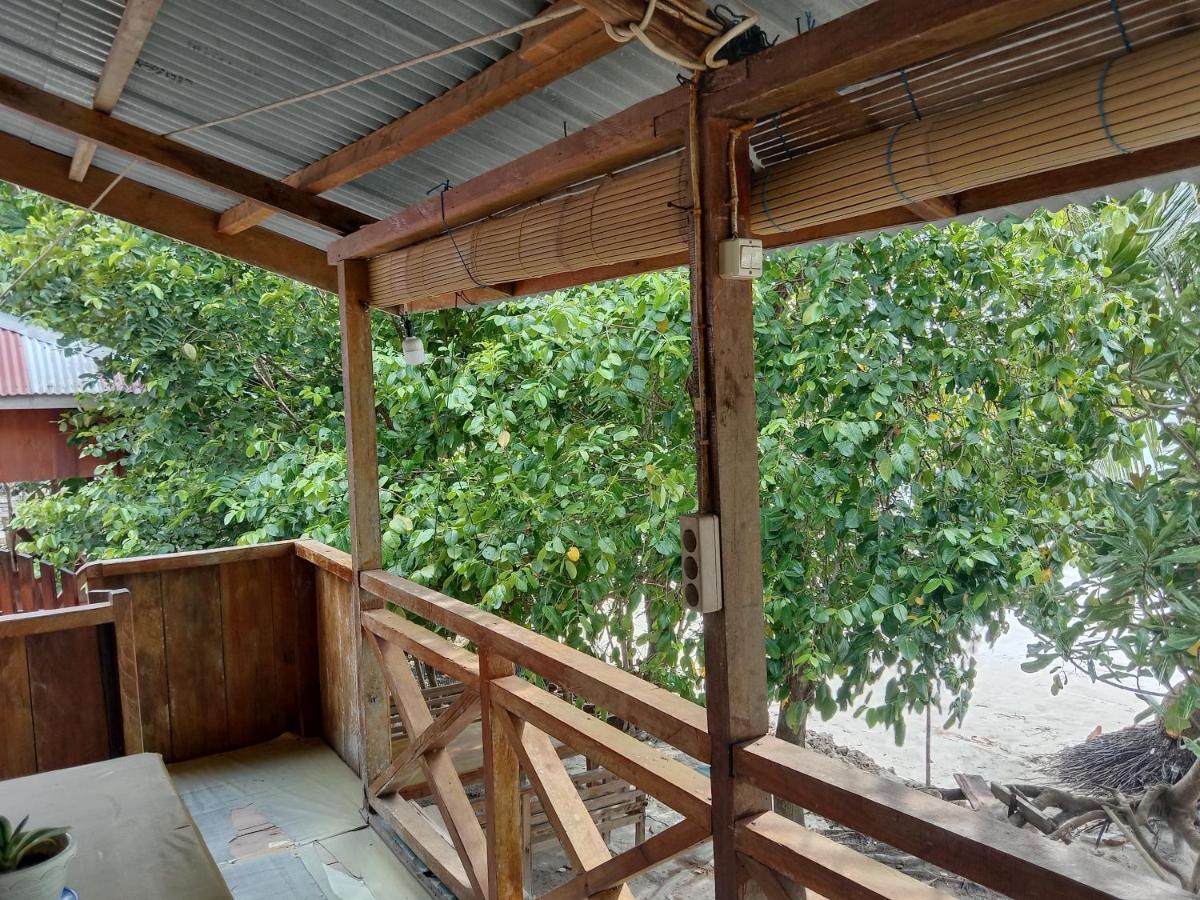 Yohana Cottage Tual Екстериор снимка