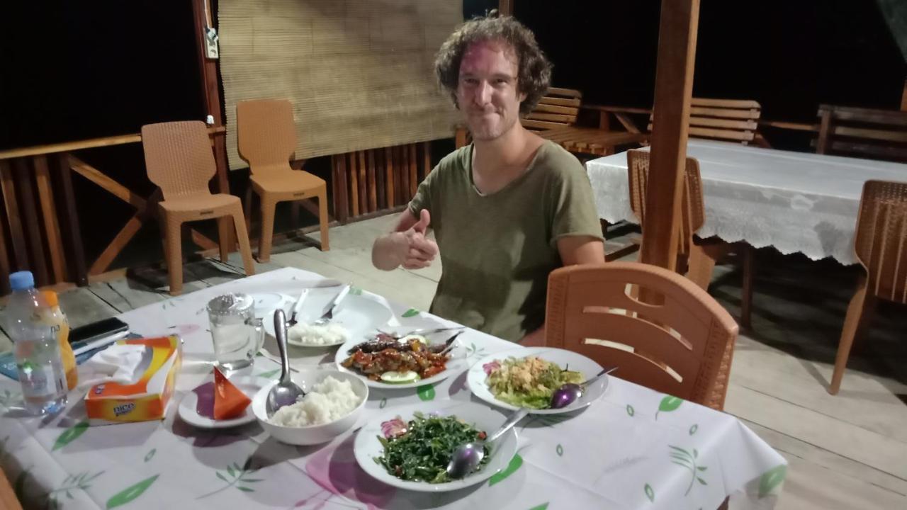 Yohana Cottage Tual Екстериор снимка