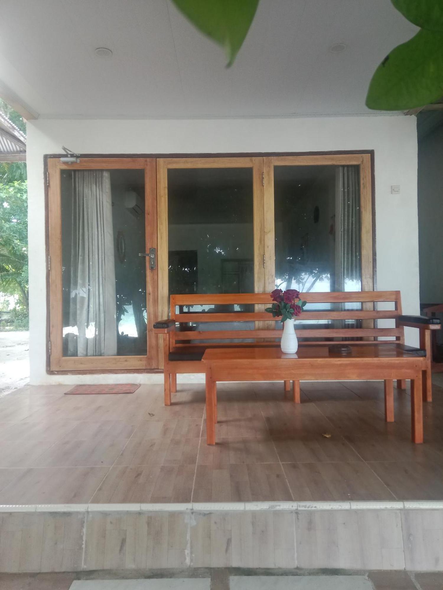 Yohana Cottage Tual Екстериор снимка
