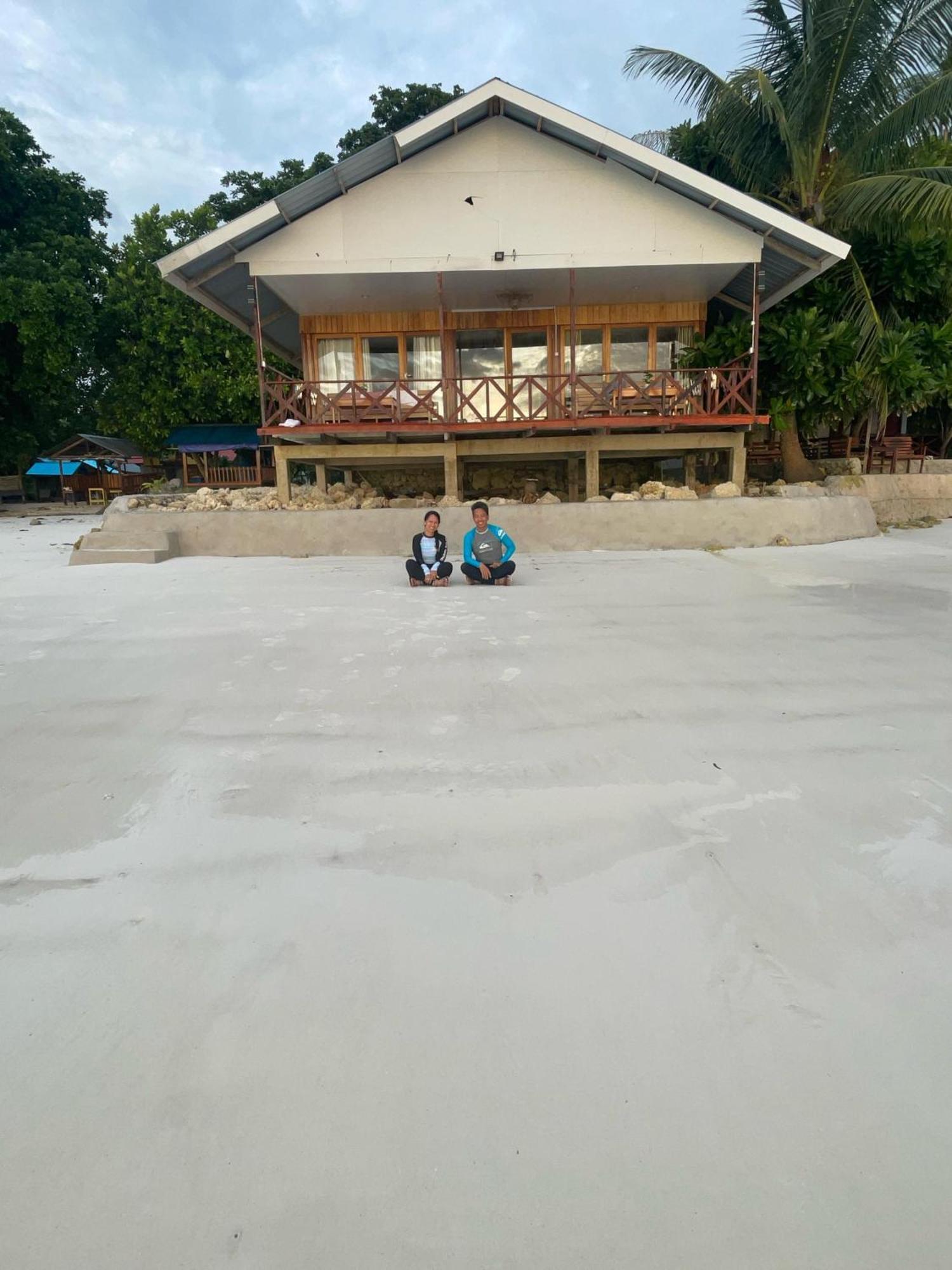 Yohana Cottage Tual Екстериор снимка